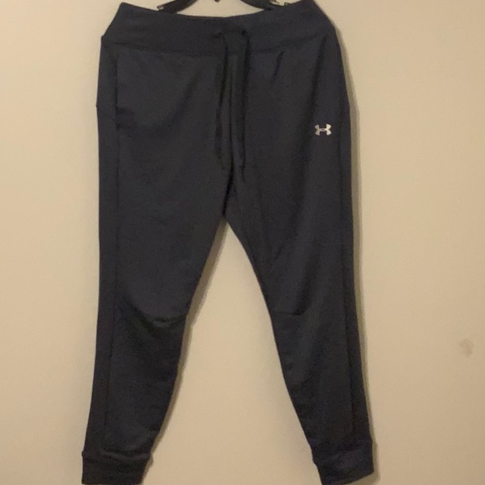 Women’s UA joggers